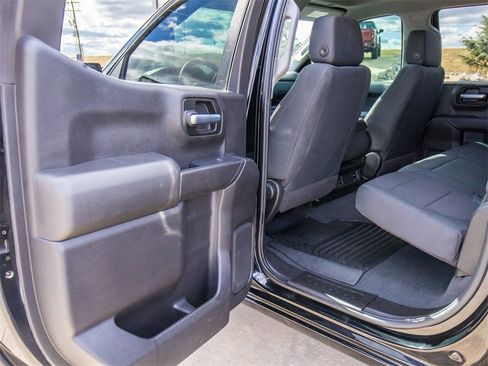 Used 2021 Chevrolet Silverado 1500 Custom Trail Boss w/ LPO, Dark Essentials Package image 19