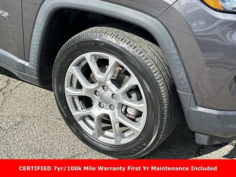 Used 2022 Jeep Compass Latitude AWD/4WD image 8