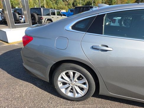 Used 2024 Chevrolet Malibu LT image 16