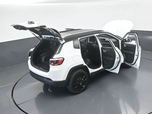 Used 2023 Jeep Compass Altitude image 67