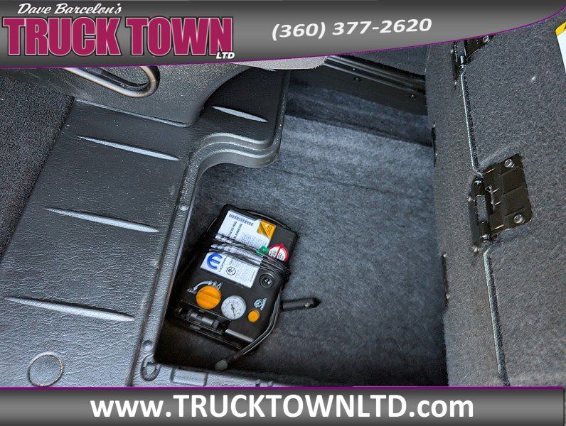 Used 2018 Dodge Grand Caravan SE FWD image 8