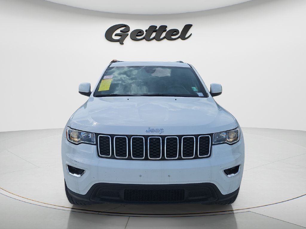 Used 2021 Jeep Grand Cherokee Laredo AWD/4WD image 2