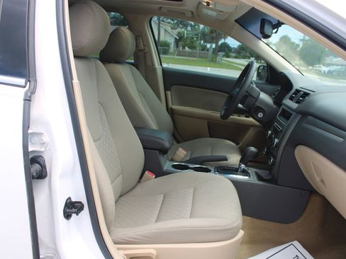 Used 2011 Ford Fusion SE w/ 202A Rapid Spec Order Code FWD image 26