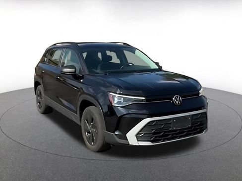 Used 2026 Volkswagen Taos S FWD image 3