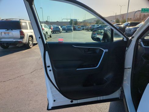 Used 2024 Toyota RAV4 LE image 13