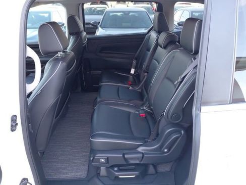 Used 2025 Honda Odyssey Touring image 28