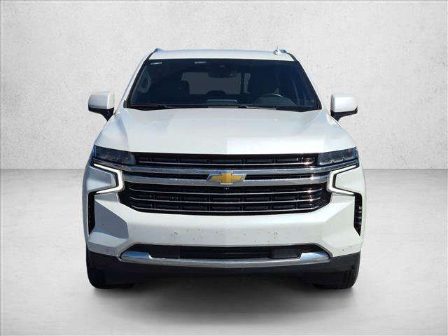 Used 2023 Chevrolet Suburban LT w/ Luxury Package AWD/4WD image 2
