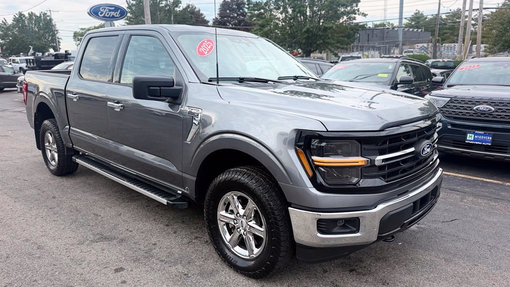 Used 2025 Ford F150 XLT w/ Equipment Group 301A Standard AWD/4WD image 9