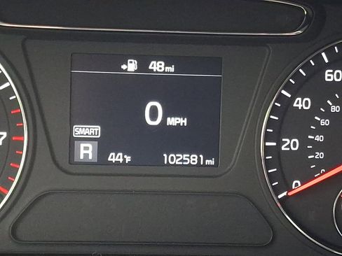 Used 2019 Kia Sorento 2.4L LX image 19