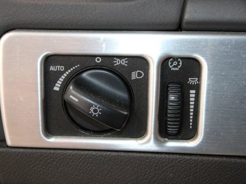 Used 2002 Ford Thunderbird RWD image 25