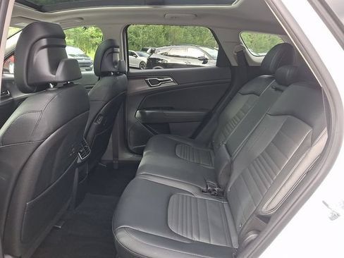 Certified 2024 Kia Sportage SX AWD/4WD image 17