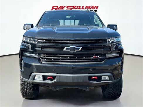 Used 2021 Chevrolet Silverado 1500 LT Trail Boss image 2
