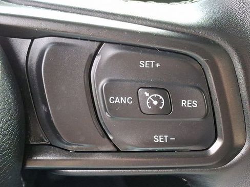 Used 2022 Jeep Wrangler Unlimited Sport AWD/4WD image 21
