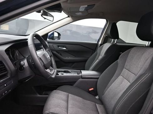 Used 2026 Nissan Rogue SV FWD image 14