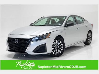 Used 2024 Nissan Altima 2.5 SV