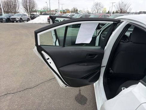Used 2024 Toyota Corolla LE image 23