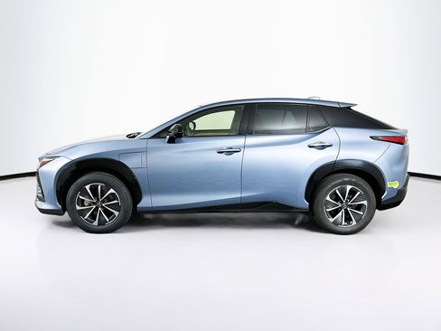 Used 2023 Lexus RZ 450e Premium w/ Cold Area Package AWD/4WD image 4