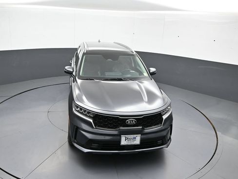 Certified 2021 Kia Sorento EX FWD image 38