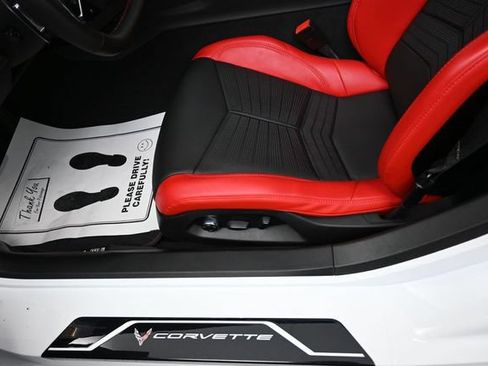 Used 2021 Chevrolet Corvette Stingray Premium Conv w/ Z51 Performance Package RWD image 14
