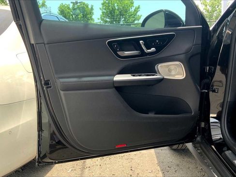 New 2025 Mercedes-Benz GLC 300 GLC 300 image 15