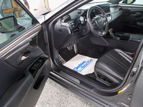 Used 2022 Lexus ES 350 F Sport FWD image 3