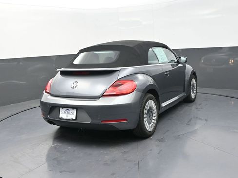 Used 2013 Volkswagen Beetle 2.5 image 9