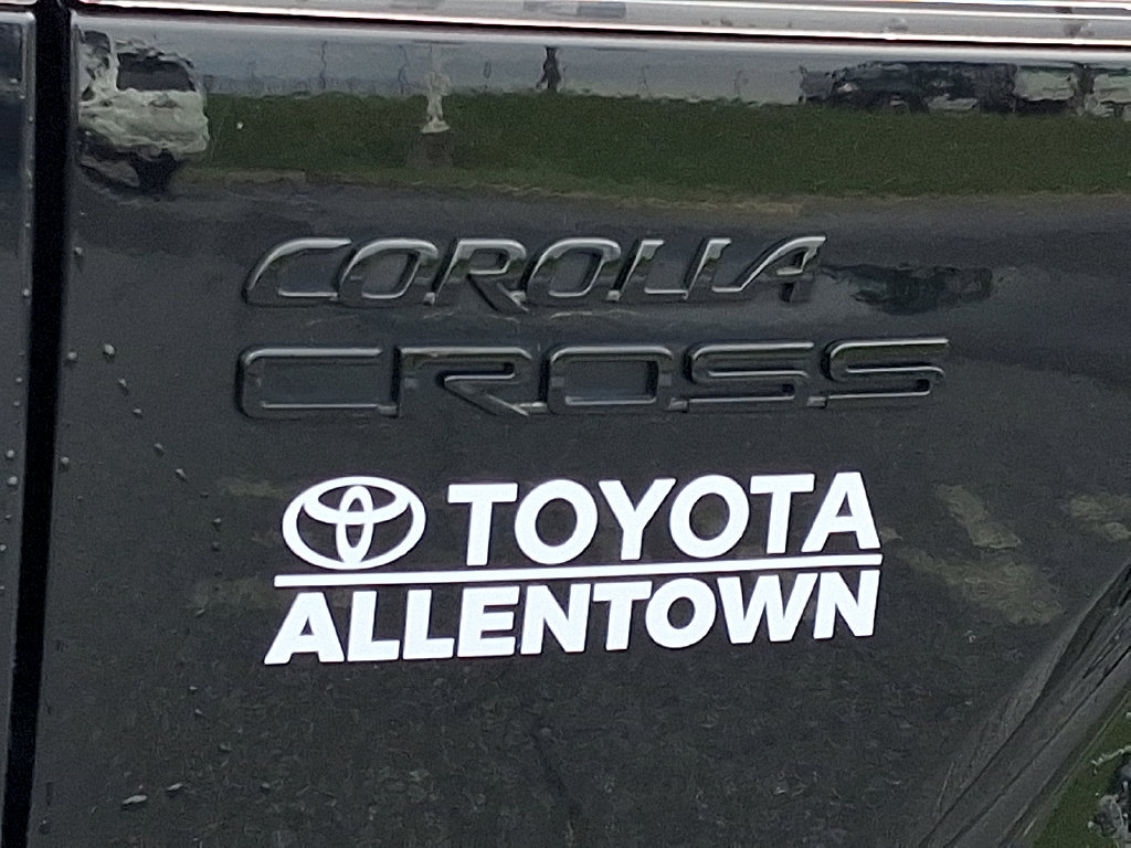 Used 2024 Toyota Corolla Cross AWD Hybrid image 30