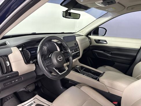 Used 2023 Nissan Pathfinder SL w/ SL Premium Package AWD/4WD image 16