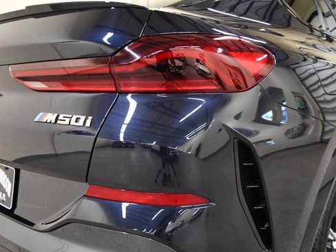 Used 2021 BMW X6 M50i w/ Premium Package image 33