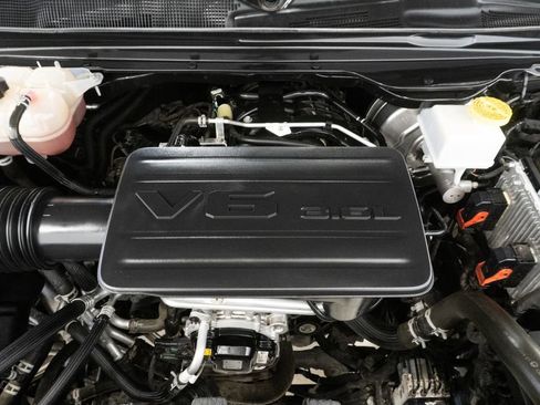 Used 2023 RAM 1500 Big Horn AWD/4WD image 4