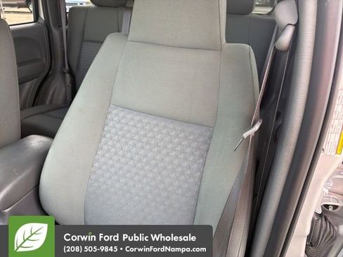 Used 2005 Jeep Liberty Sport image 24