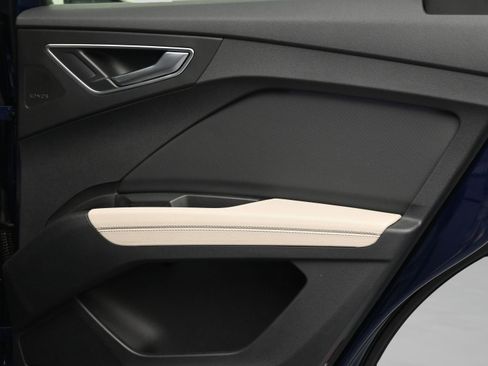 Used 2024 Audi Q4 e-tron Premium Plus w/ Premium Plus image 34