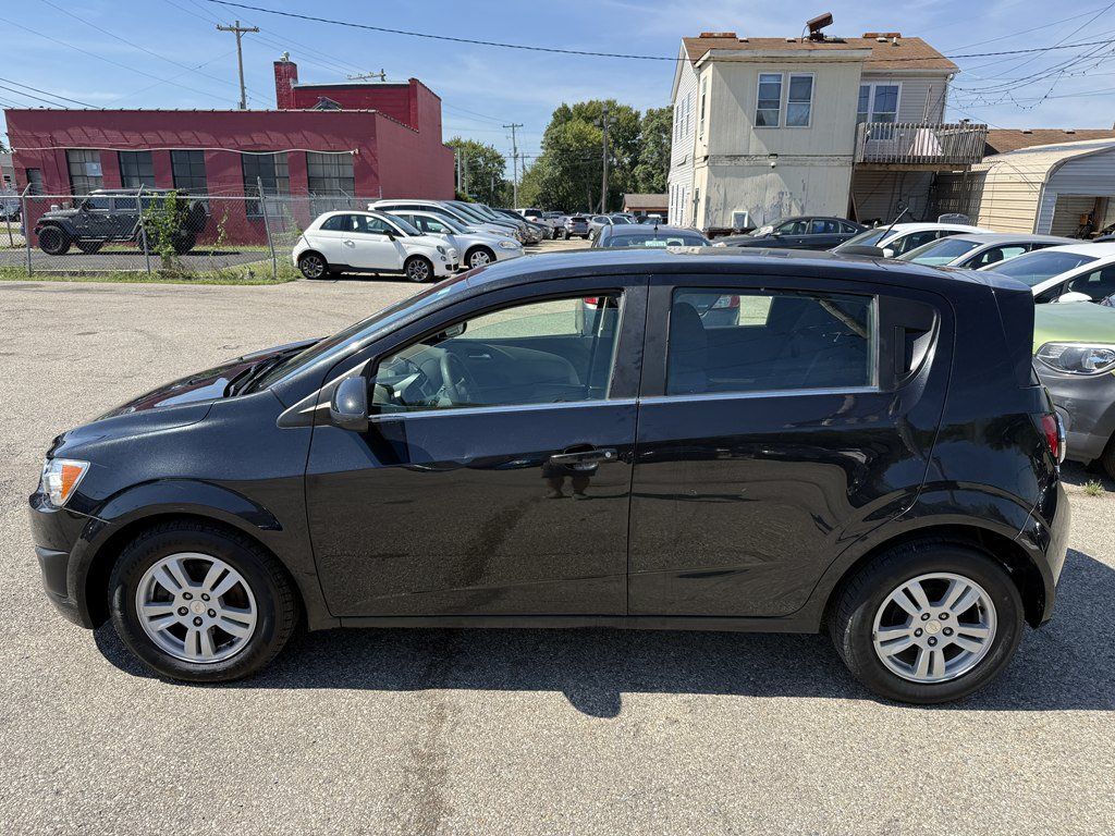 Used 2015 Chevrolet Sonic LT FWD image 3