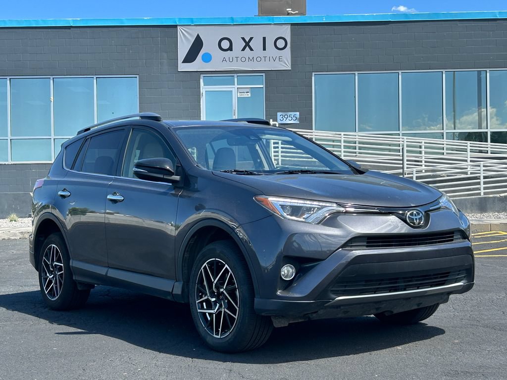 Used 2018 Toyota RAV4 Limited FWD image 1