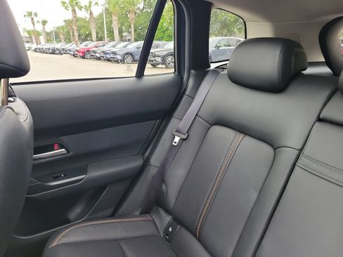 Used 2025 MAZDA CX-50 AWD 2.5 S w/ Premium Plus Pkg image 11