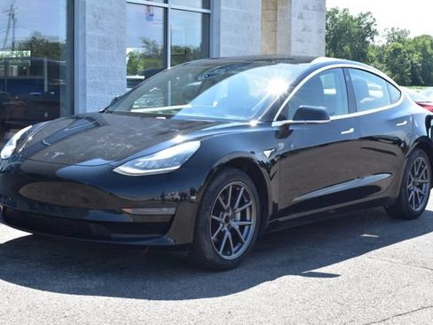 Used 2020 Tesla Model 3 Standard Range RWD image 16