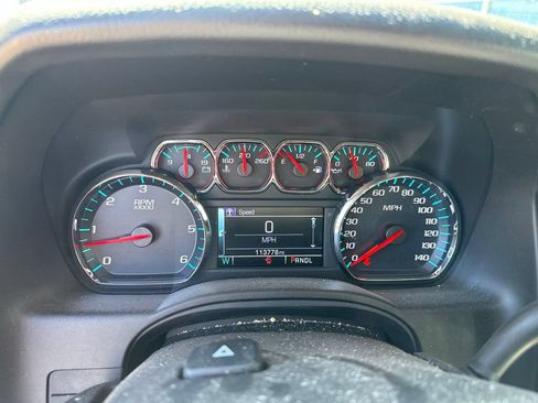 Used 2020 Chevrolet Suburban LT AWD/4WD image 20