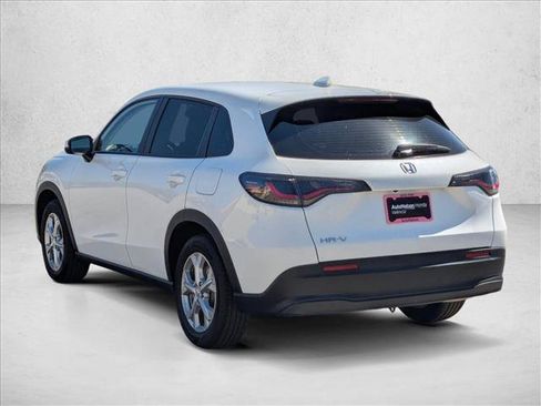 Used 2024 Honda HR-V LX image 8