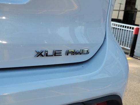 Used 2026 Toyota Highlander XLE AWD/4WD image 7