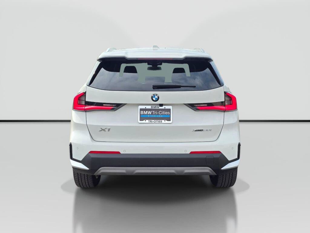 Used 2023 BMW X1 xDrive28i w/ Convenience Package AWD/4WD image 5