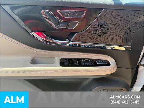 Used 2025 Lincoln Corsair Grand Touring AWD/4WD image 23