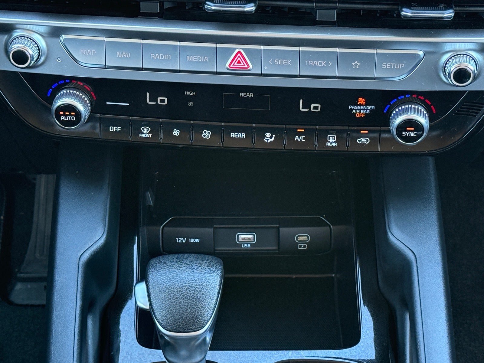 Used 2024 Kia Telluride LX FWD image 26