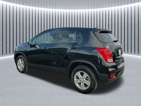 Used 2021 Chevrolet Trax LS w/ Tint and Cruise Package image 12