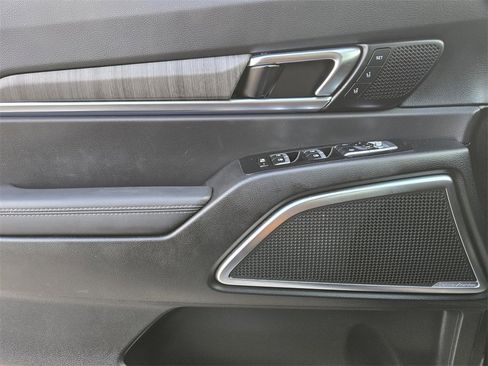 Used 2024 Kia Telluride SX image 25