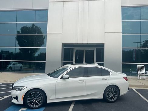 Used 2019 BMW 330i Sedan RWD image 2