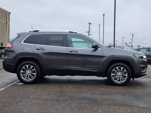 Used 2019 Jeep Cherokee Latitude Plus AWD/4WD image 11