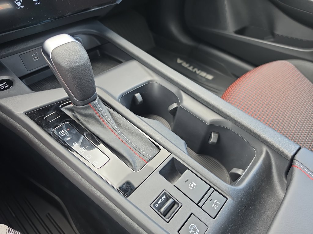 New 2027 Nissan Sentra SR w/ Floor Mat Package FWD image 20