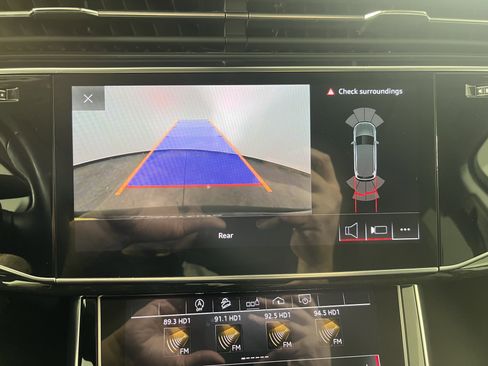 Used 2020 Audi Q7 3.0T Premium image 31