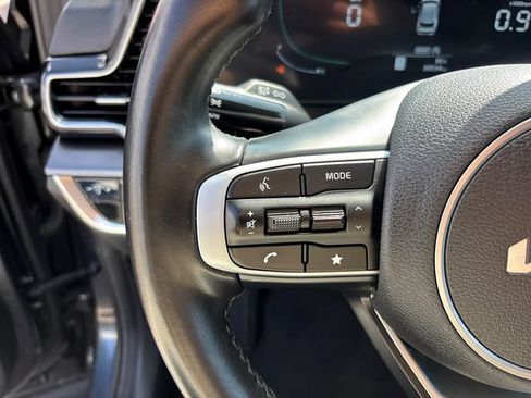 Used 2023 Kia Sportage EX FWD image 19