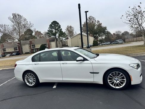 Used 2015 BMW 740Li xDrive image 3